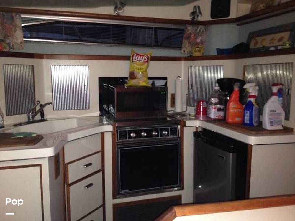 Slide: The Image of Sea Ray 340 Express Cruiser 1988 - 4507575