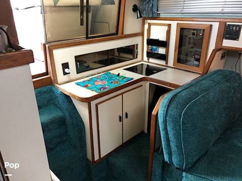 Slide: The Image of Sea Ray 340 Express Cruiser 1988 - 6333854