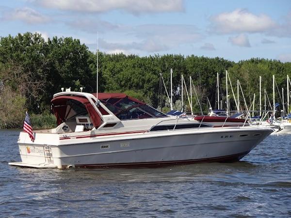 Slide: The Image of 34' 1986 Sea Ray 340 Sundancer - 0