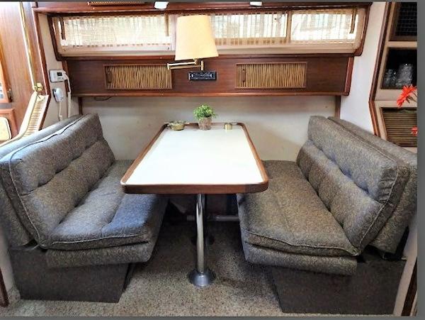 Slide: The Image of Convertible settee / dinette - 10