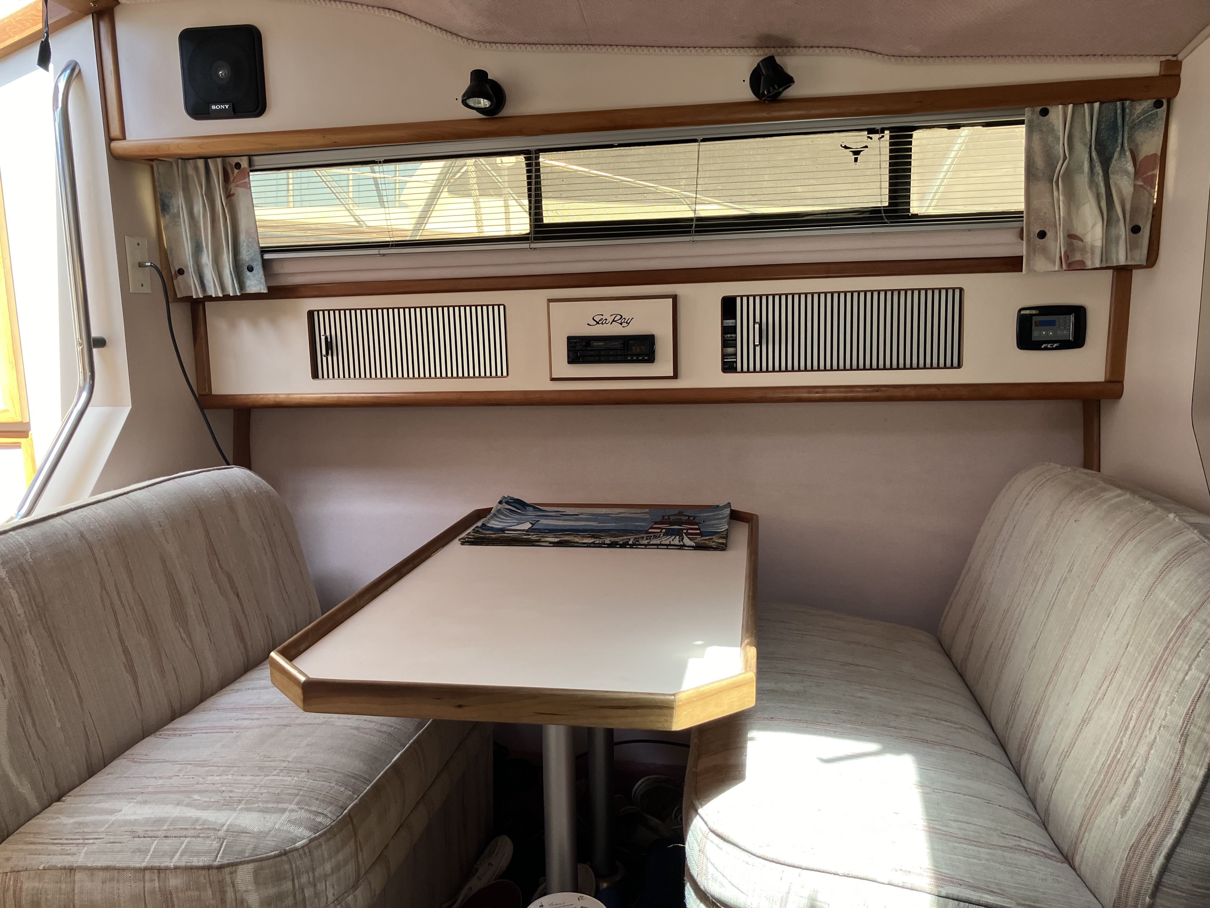 Slide: The Image of Sea Ray 340 SUNDANCER 1989 - 14
