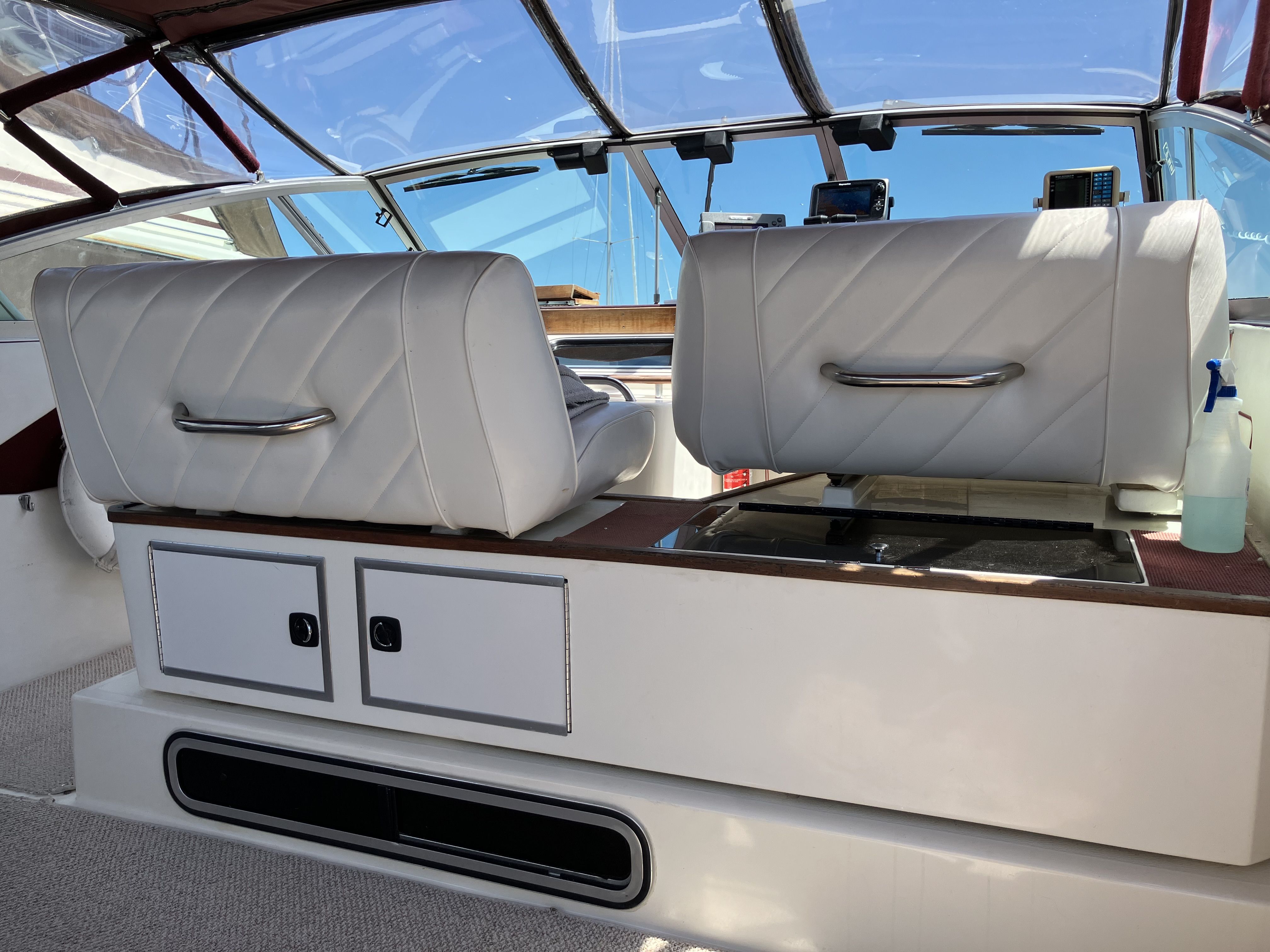 Slide: The Image of Sea Ray 340 SUNDANCER 1989 - 4