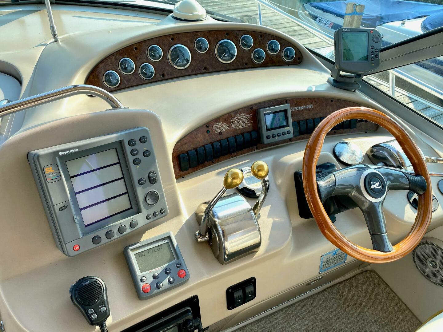 Slide: The Image of Sea Ray 340 Sundancer 2000 - 5597817