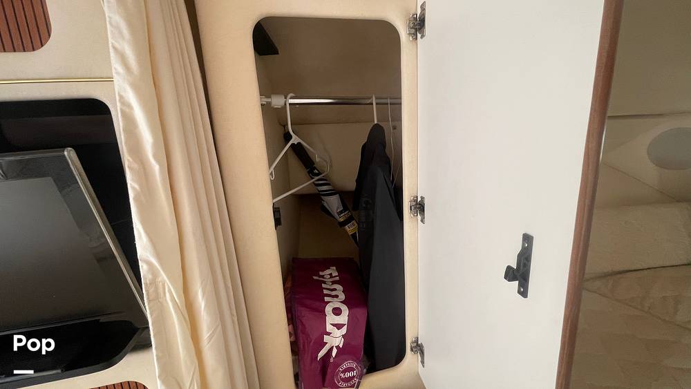 Slide: The Image of Hanging Locker - 15493586