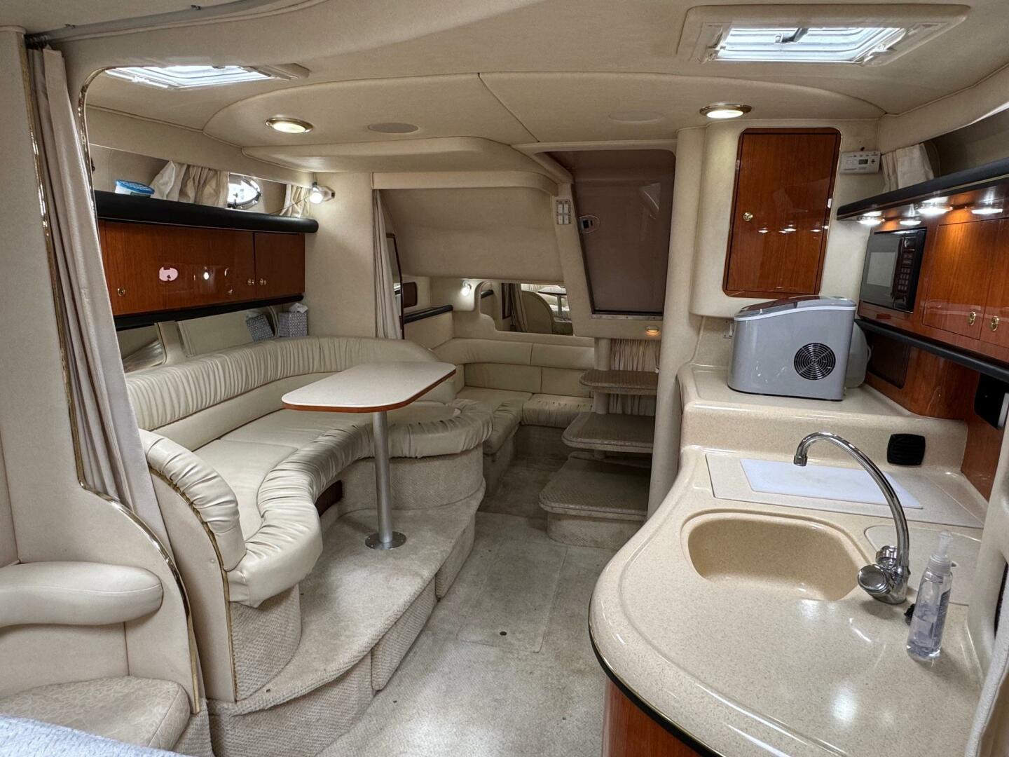 Slide: The Image of Sea Ray 340 Sundancer 2001 - 5469269