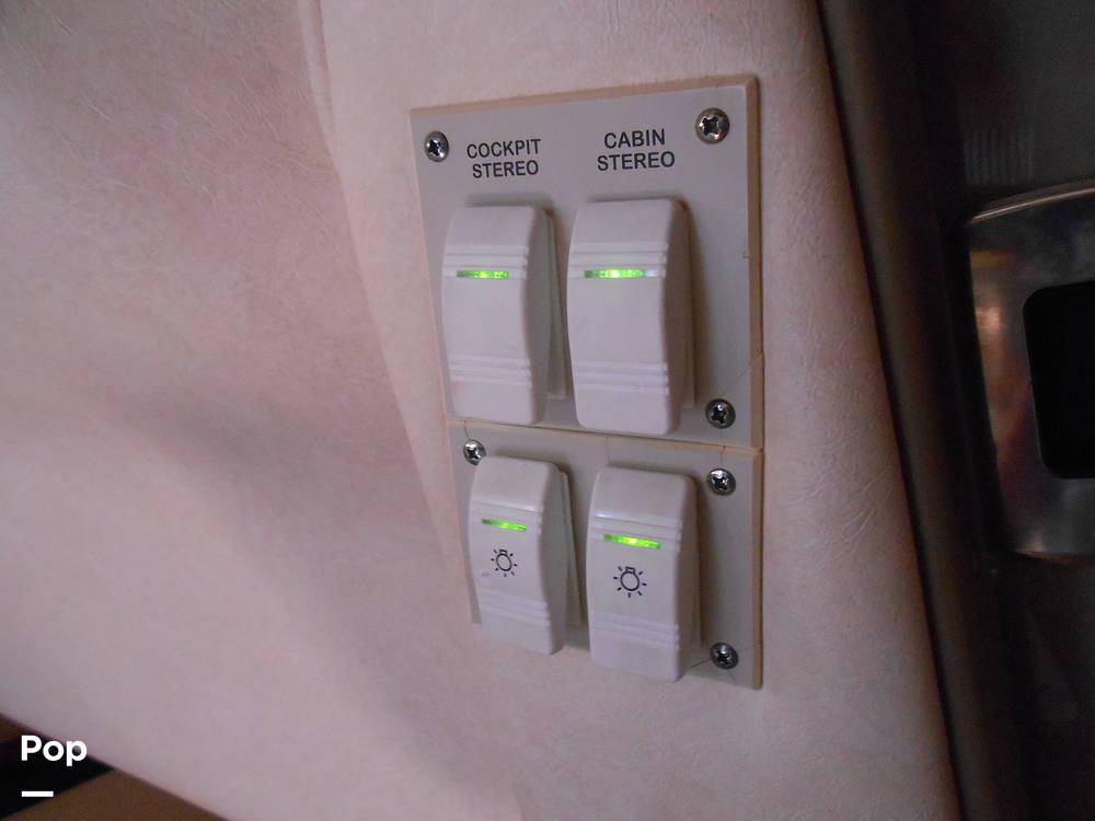 Slide: The Image of Sea Ray 340 Sundancer 2002 - 15713288