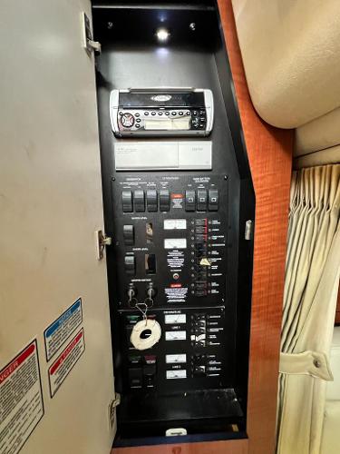Slide: The Image of Sea Ray 340 Sundancer 2005 - 11