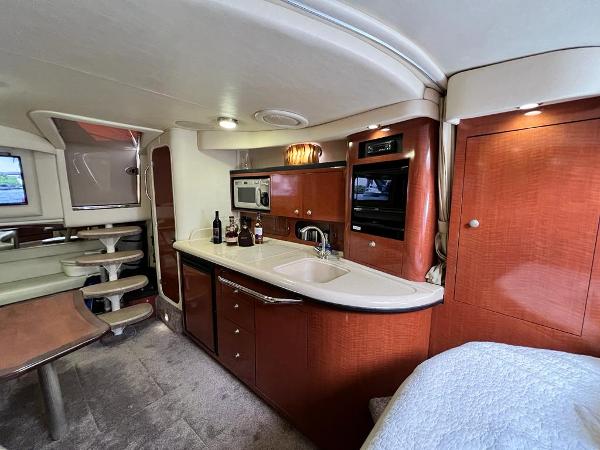 Slide: The Image of Sea Ray 340 Sundancer 2005 - 13