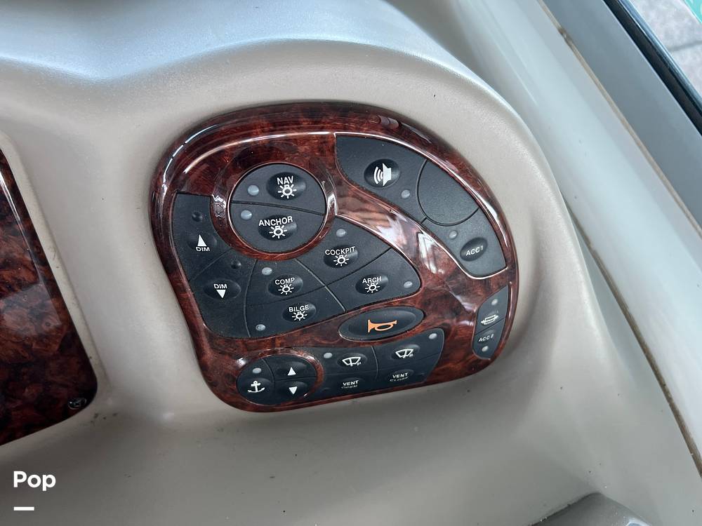 Slide: The Image of Sea Ray 340 Sundancer 2006 - 18