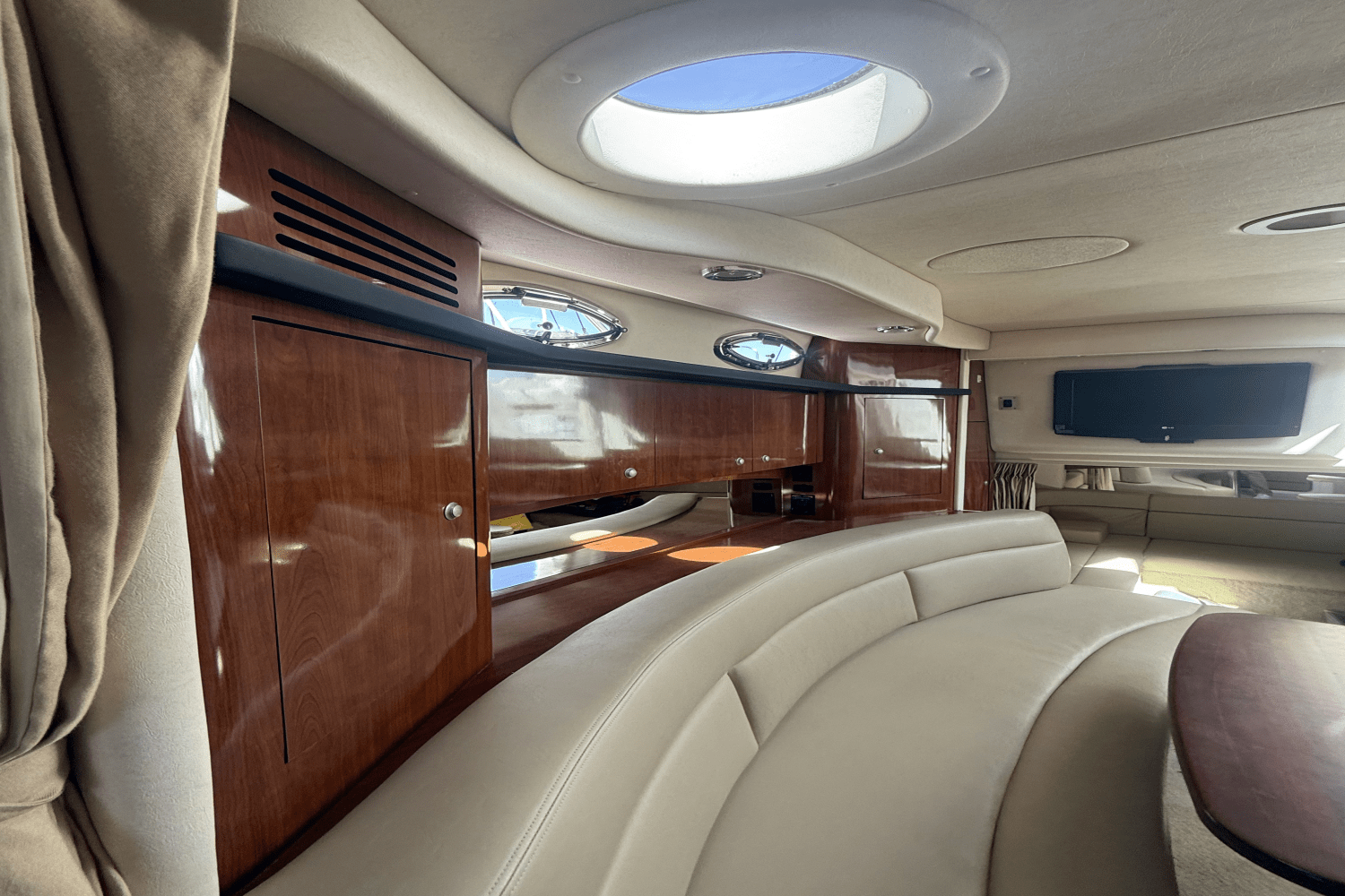 Slide: The Image of Sea Ray 340 Sundancer 2007 - 9