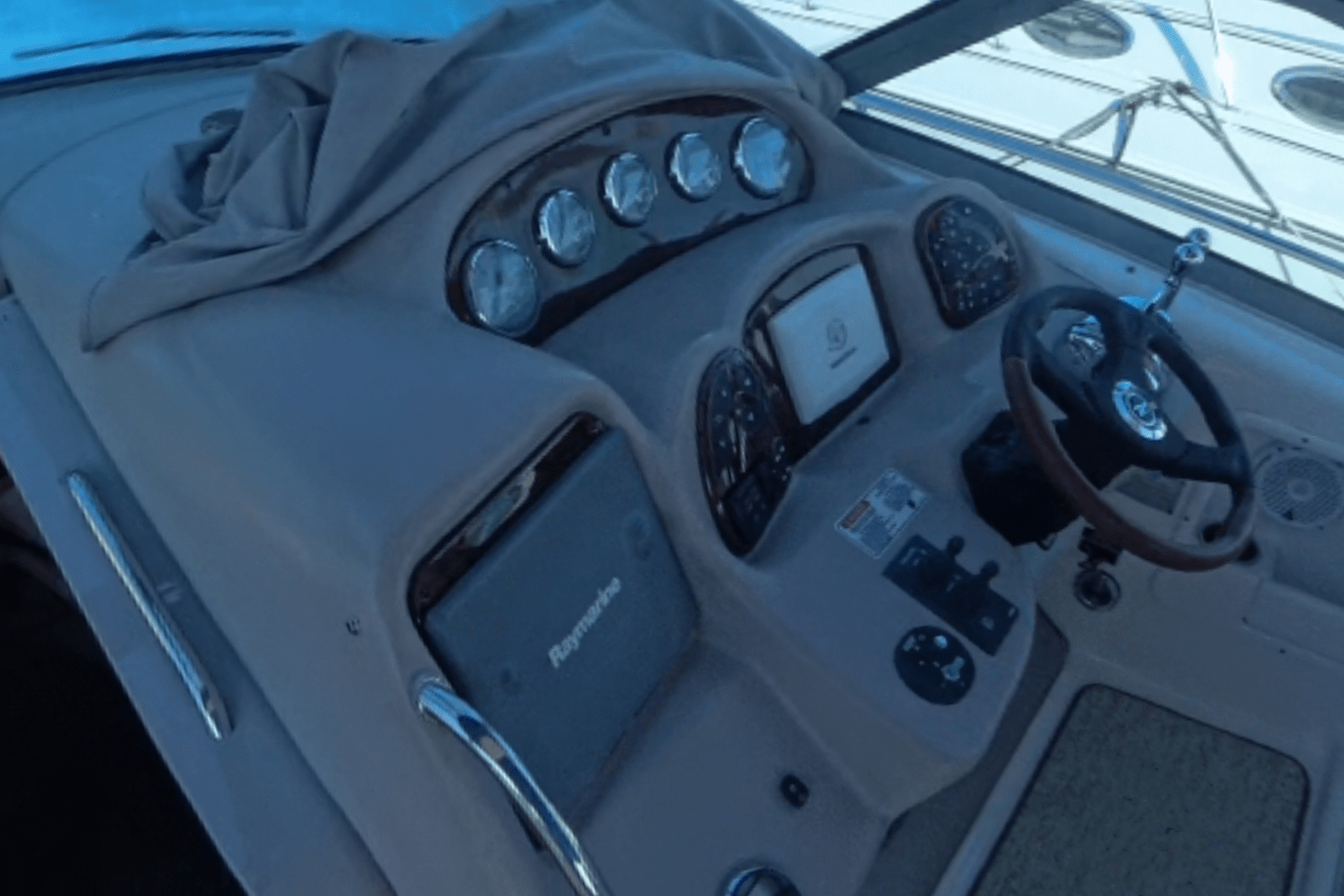 Slide: The Image of Sea Ray 340 Sundancer 2008 - 10