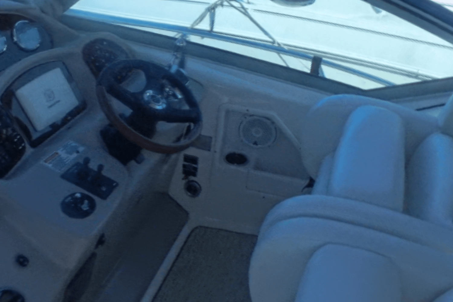 Slide: The Image of Sea Ray 340 Sundancer 2008 - 11