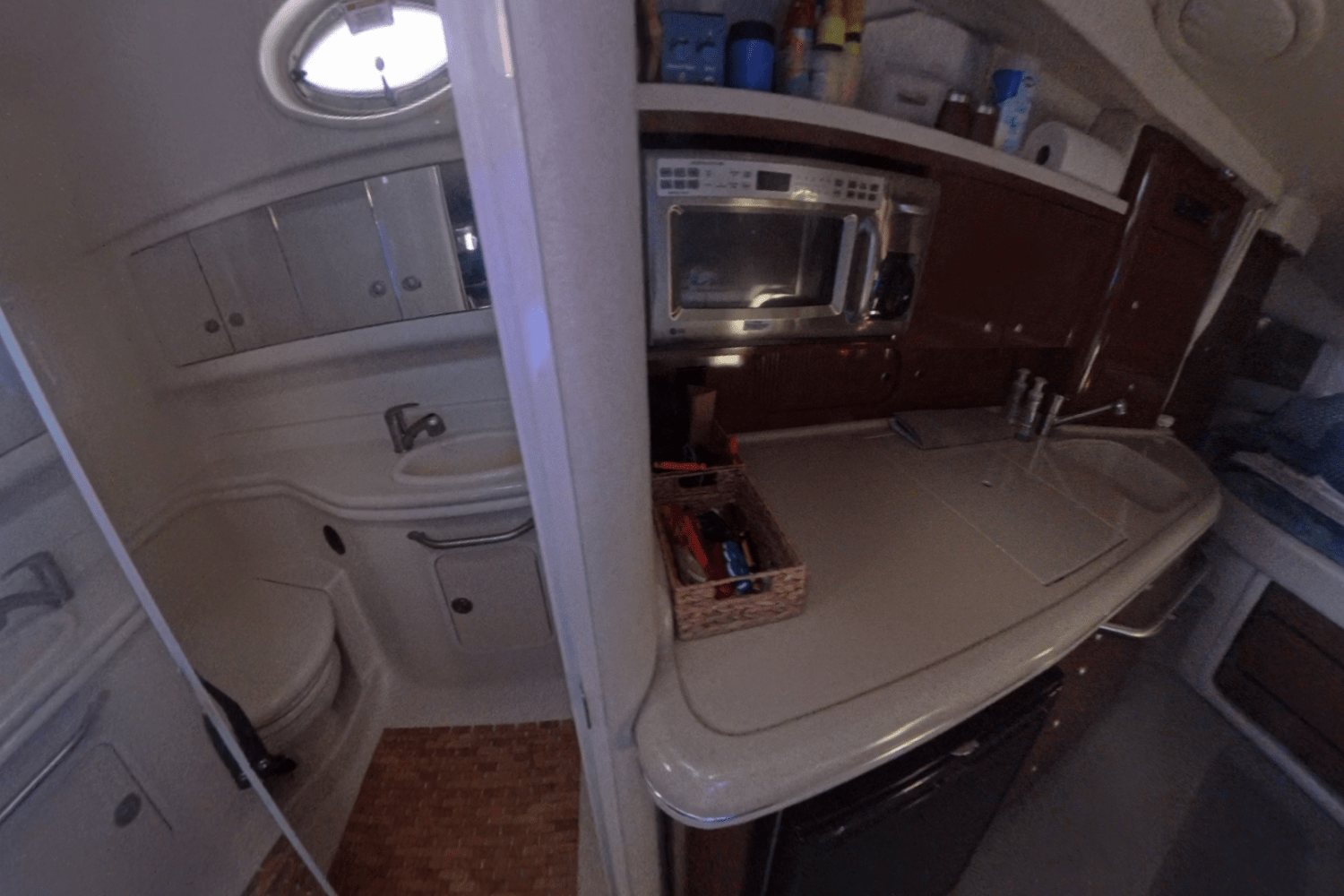 Slide: The Image of Sea Ray 340 Sundancer 2008 - 20