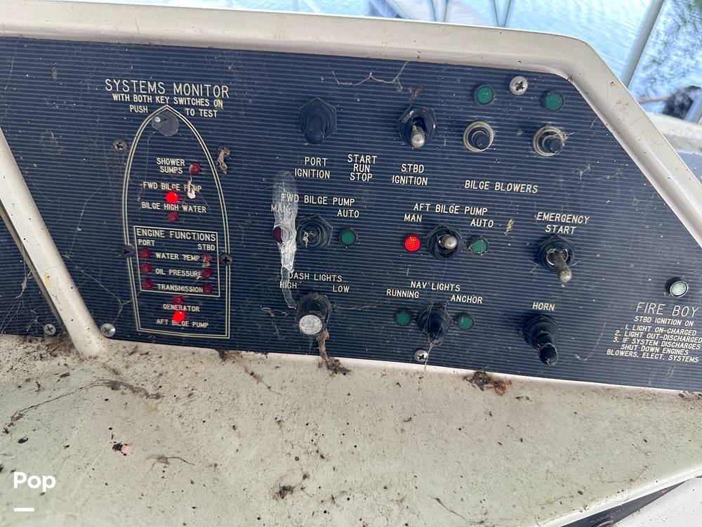 Slide: The Image of Sea Ray 345 Sedan Bridge 1988 - 13196580