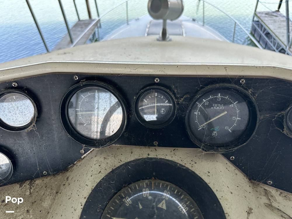 Slide: The Image of Sea Ray 345 Sedan Bridge 1988 - 13196583