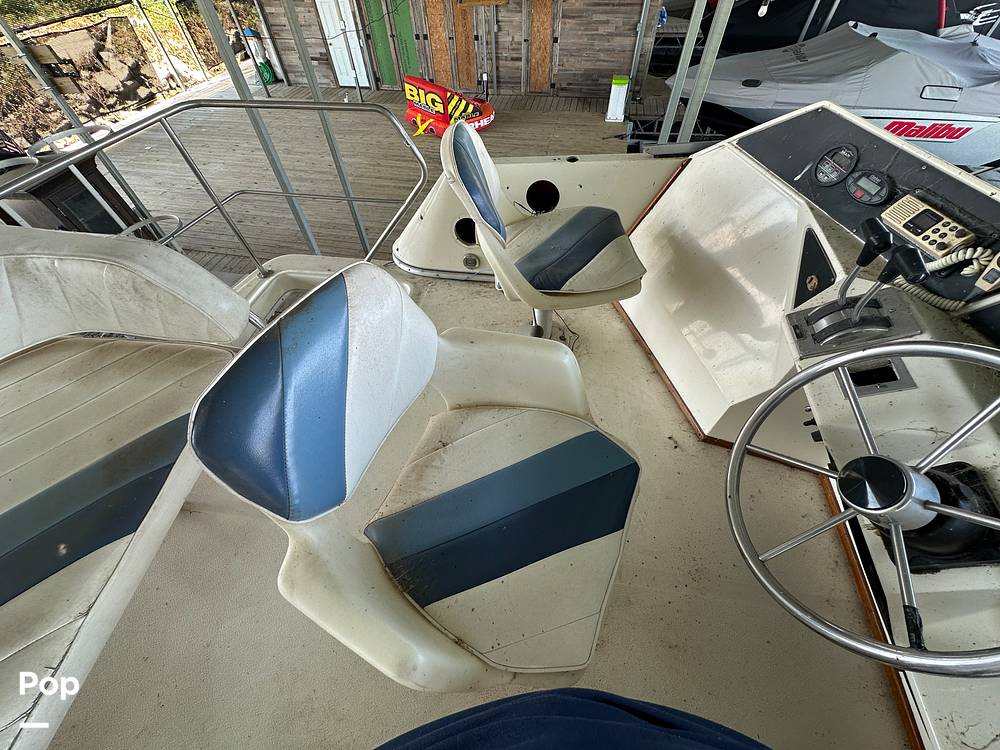 Slide: The Image of Sea Ray 345 Sedan Bridge 1988 - 13196591