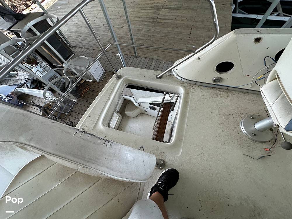 Slide: The Image of Sea Ray 345 Sedan Bridge 1988 - 13196594