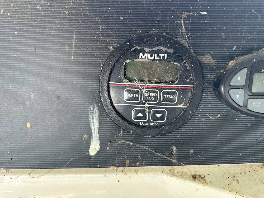 Slide: The Image of Sea Ray 345 Sedan Bridge 1988 - 13196596