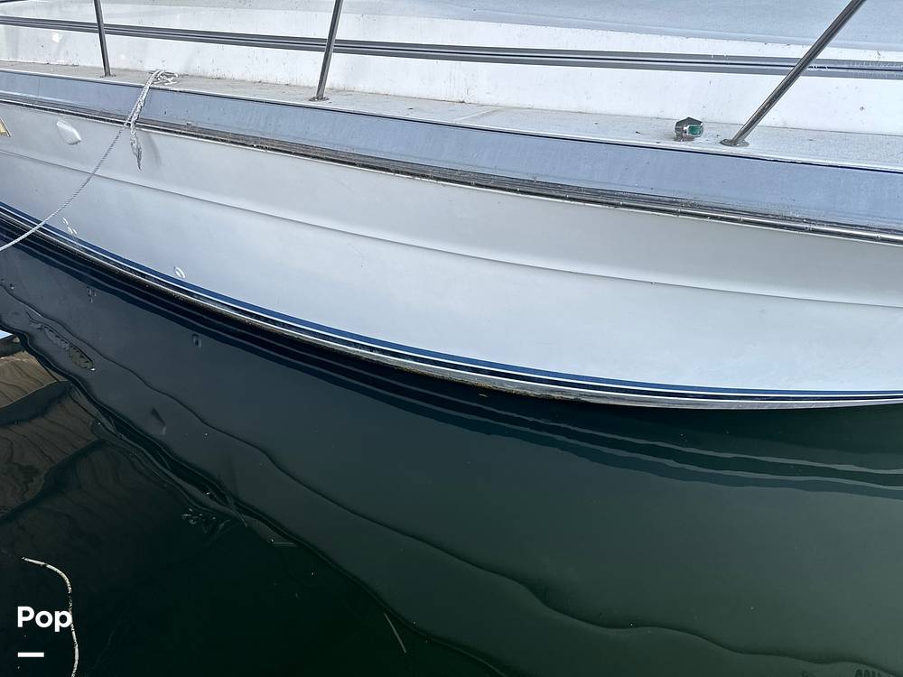 Slide: The Image of Sea Ray 345 Sedan Bridge 1988 - 13196124