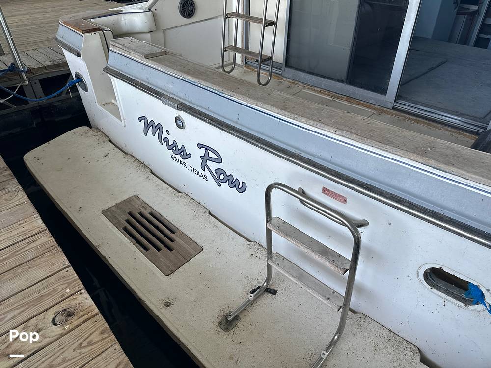 Slide: The Image of Sea Ray 345 Sedan Bridge 1988 - 13196128