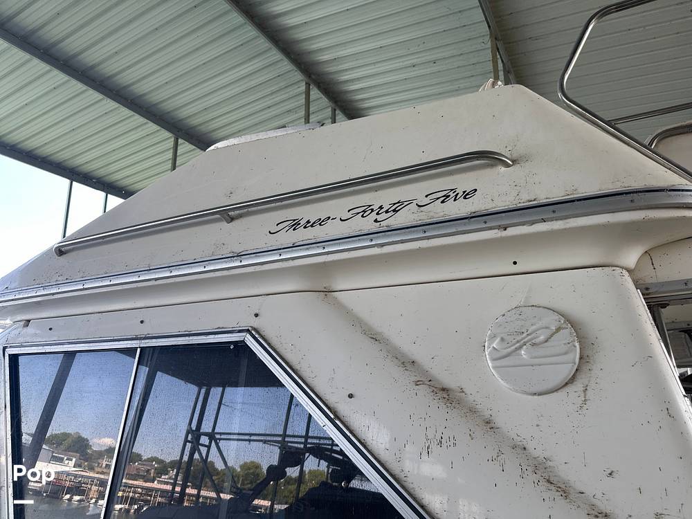 Slide: The Image of Sea Ray 345 Sedan Bridge 1988 - 13196137