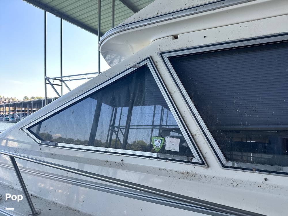 Slide: The Image of Sea Ray 345 Sedan Bridge 1988 - 13196139