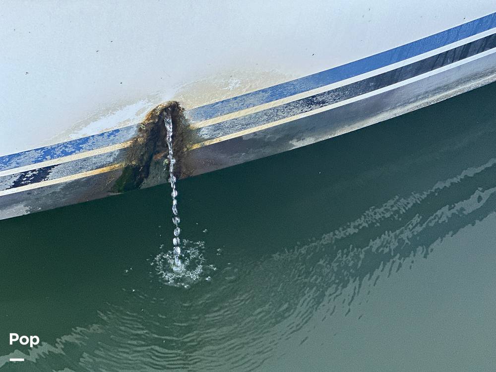 Slide: The Image of Sea Ray 345 Sedan Bridge 1988 - 13196146