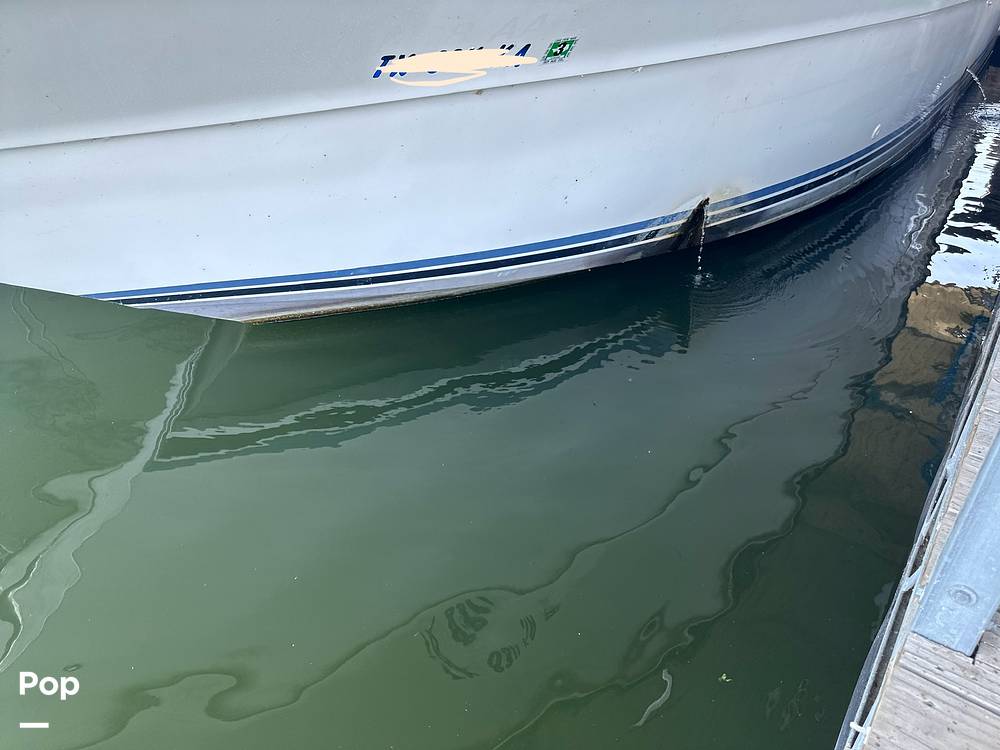 Slide: The Image of Sea Ray 345 Sedan Bridge 1988 - 13196148