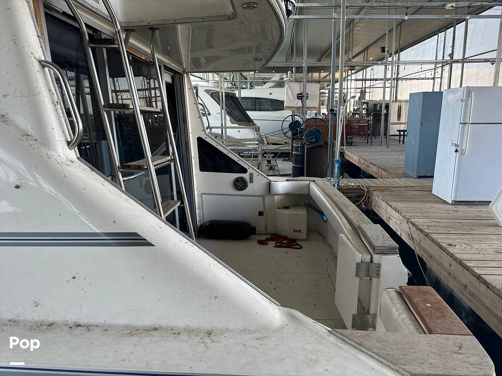 Slide: The Image of Sea Ray 345 Sedan Bridge 1988 - 13196149