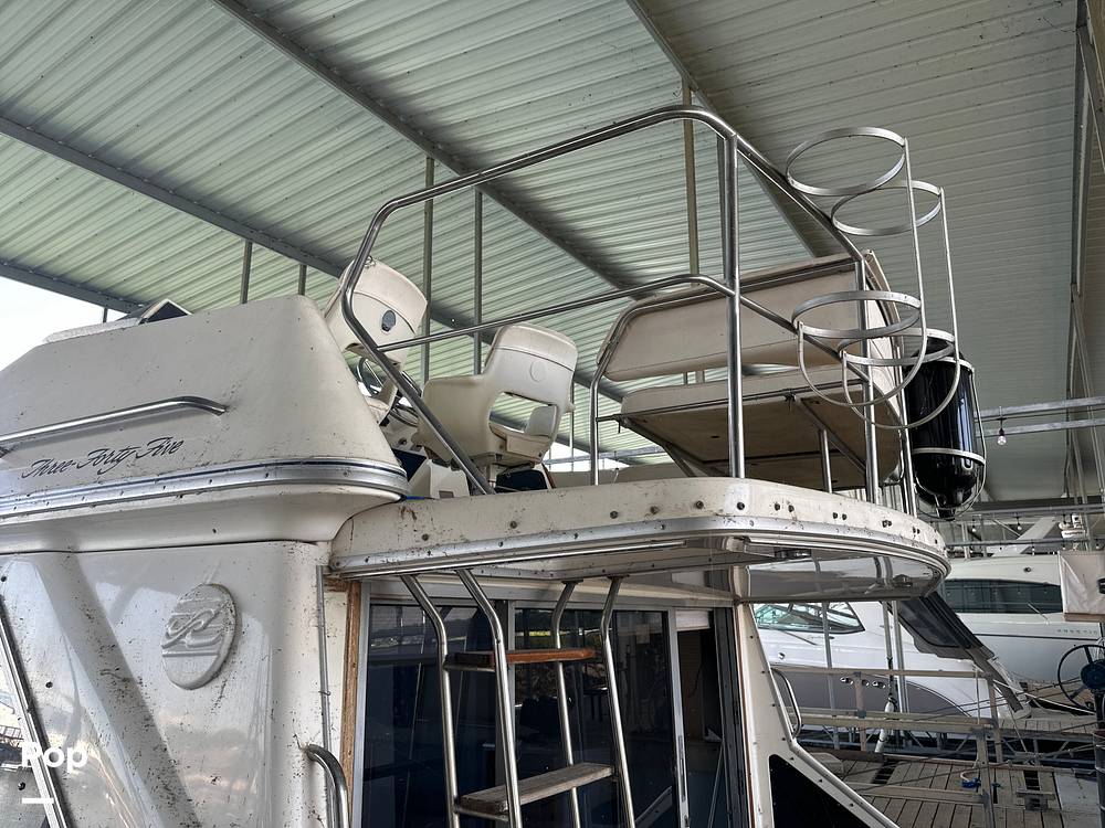 Slide: The Image of Sea Ray 345 Sedan Bridge 1988 - 13196151