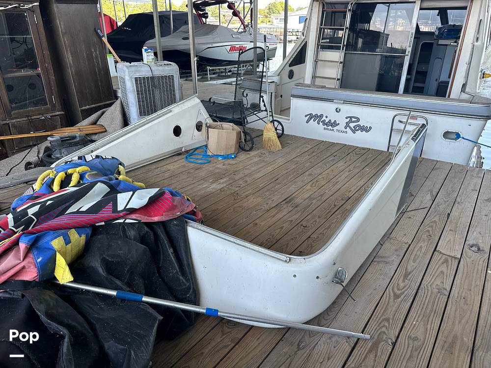 Slide: The Image of Sea Ray 345 Sedan Bridge 1988 - 13196153