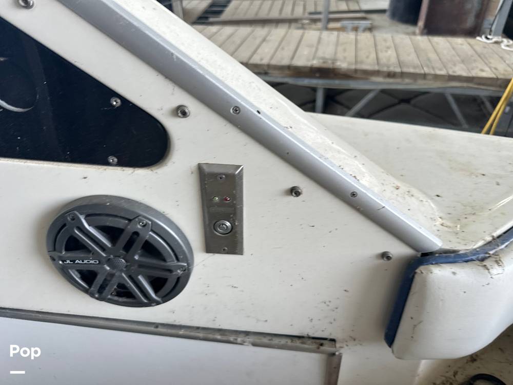 Slide: The Image of Sea Ray 345 Sedan Bridge 1988 - 13196514