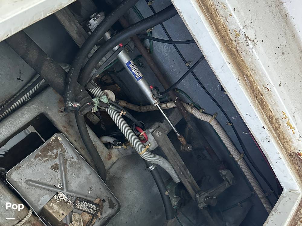 Slide: The Image of Sea Ray 345 Sedan Bridge 1988 - 13196516