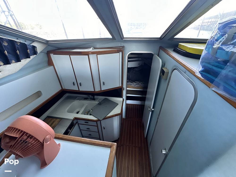 Slide: The Image of Sea Ray 345 Sedan Bridge 1988 - 13196528