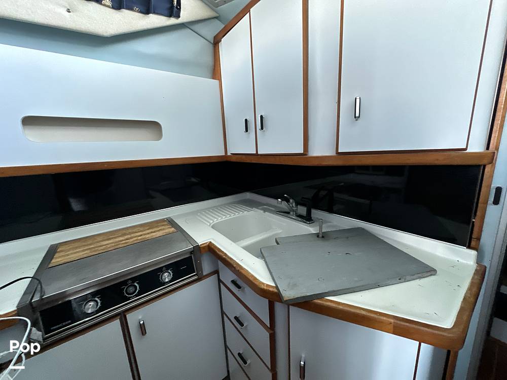 Slide: The Image of Sea Ray 345 Sedan Bridge 1988 - 13196534