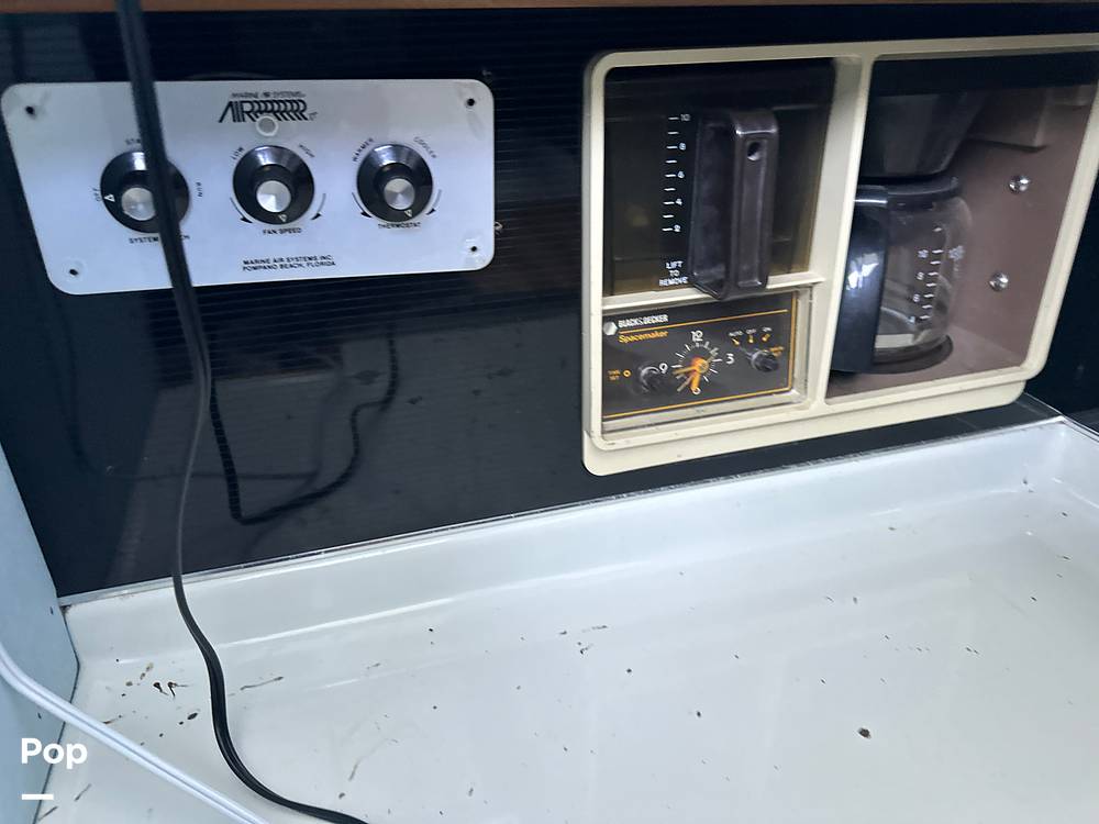 Slide: The Image of Sea Ray 345 Sedan Bridge 1988 - 13196548