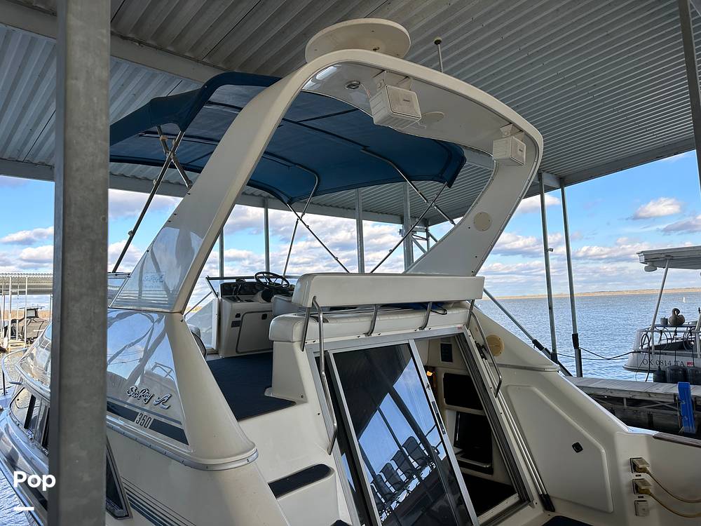 Slide: The Image of Sea Ray 350 Express Bridge 1992 - 14007937