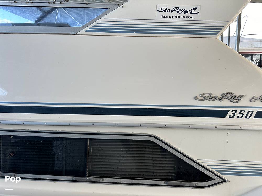 Slide: The Image of Sea Ray 350 Express Bridge 1992 - 14007942