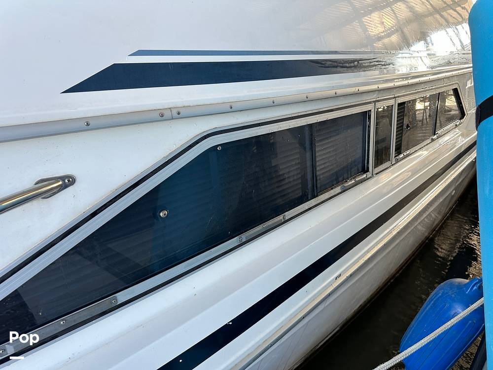 Slide: The Image of Sea Ray 350 Express Bridge 1992 - 14007944
