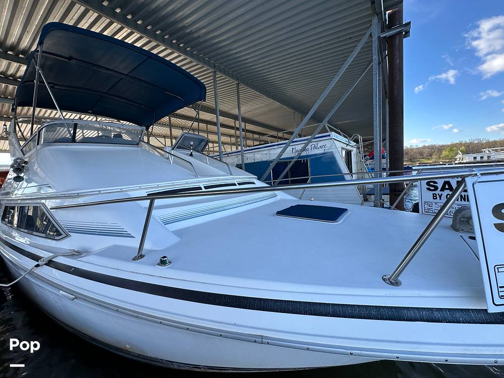Slide: The Image of Sea Ray 350 Express Bridge 1992 - 14007961