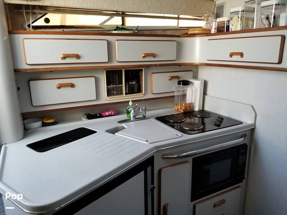 Slide: The Image of Sea Ray 350 Express Cruiser 1991 - 15379039