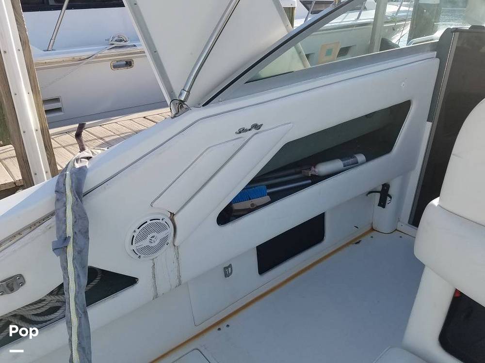 Slide: The Image of Sea Ray 350 Express Cruiser 1991 - 15379137