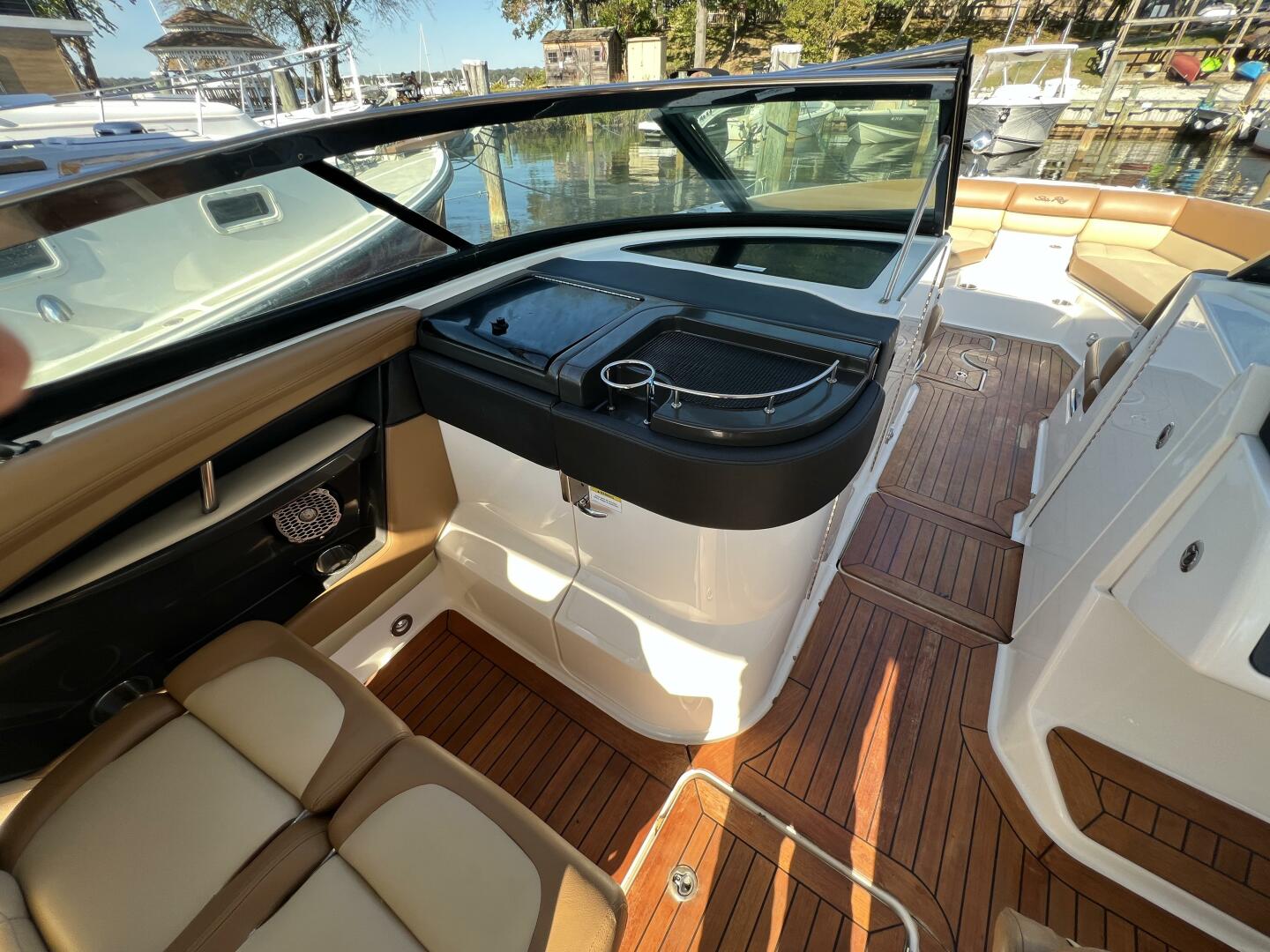 Slide: The Image of Sea Ray 350 SLX 2014 - 3955993