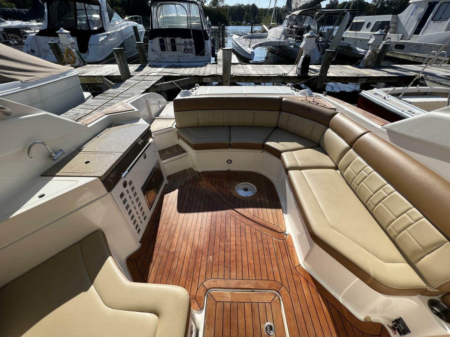 Slide: The Image of Sea Ray 350 SLX 2014 - 3955988