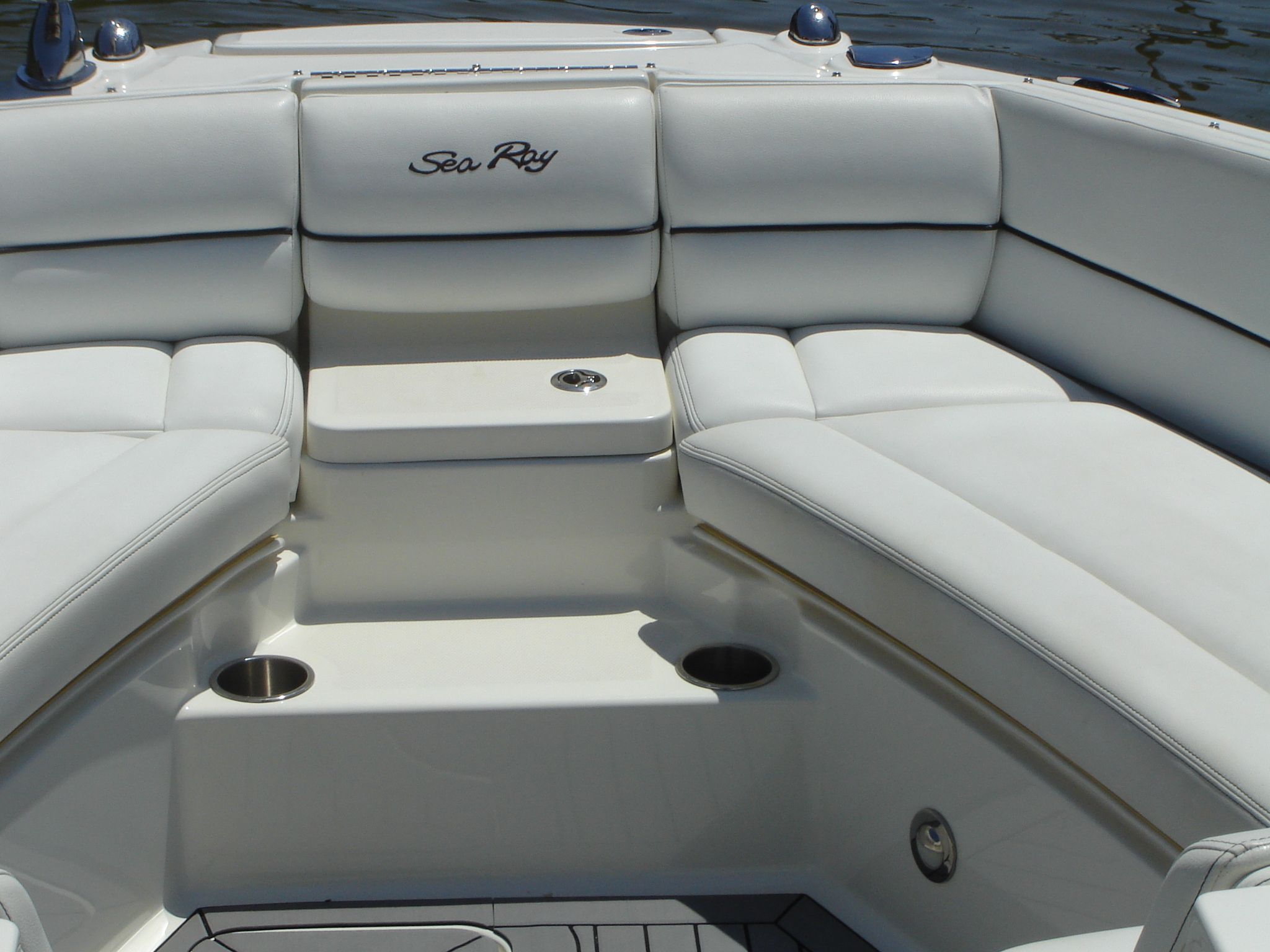 Slide: The Image of Sea Ray 350 SLX 2015 - 26