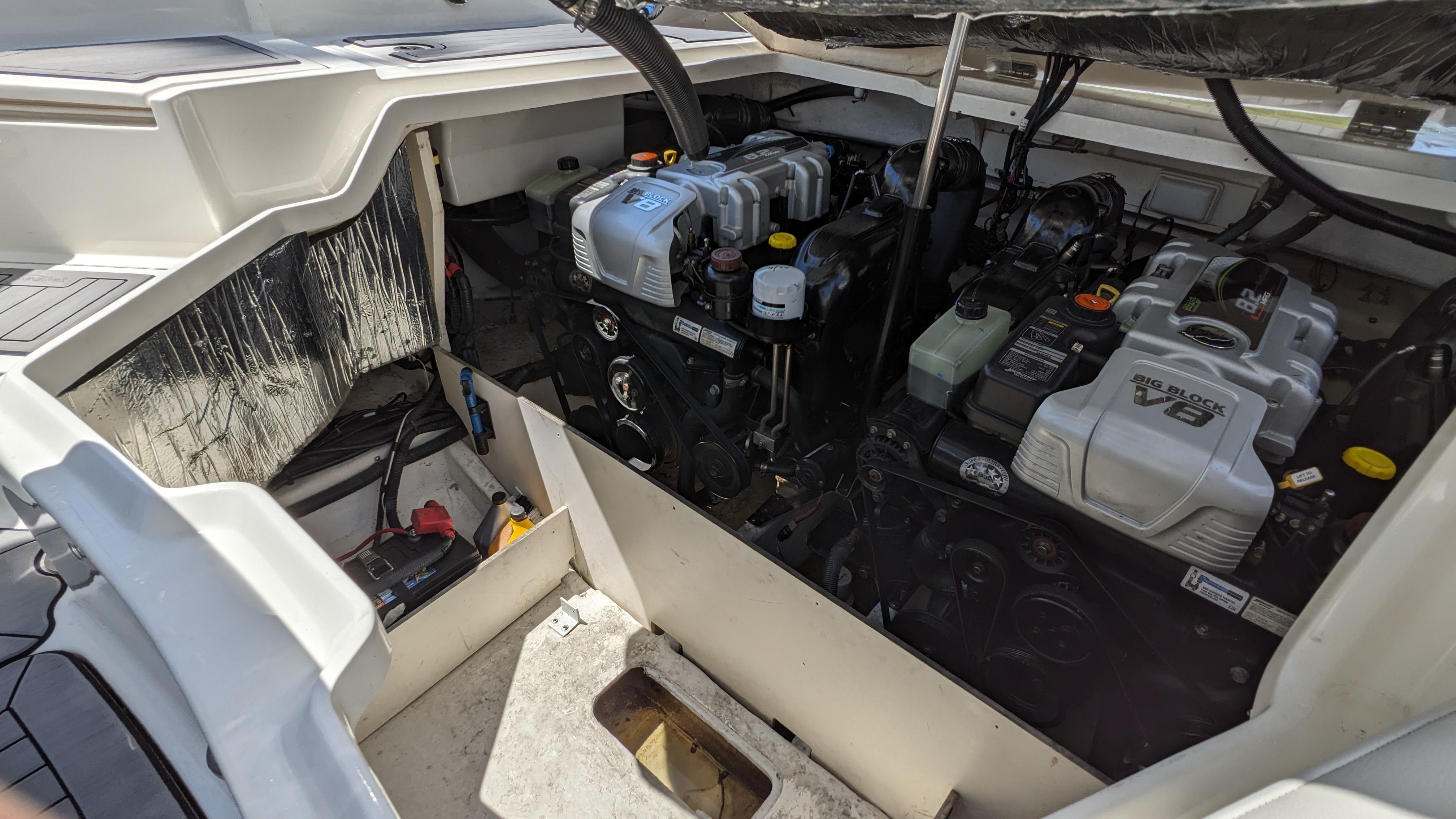 Slide: The Image of Sea Ray 350 SLX 2015 - 33