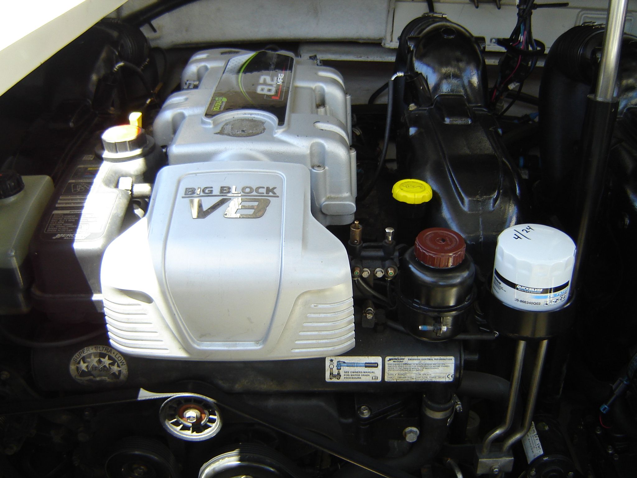 Slide: The Image of Sea Ray 350 SLX 2015 - 36