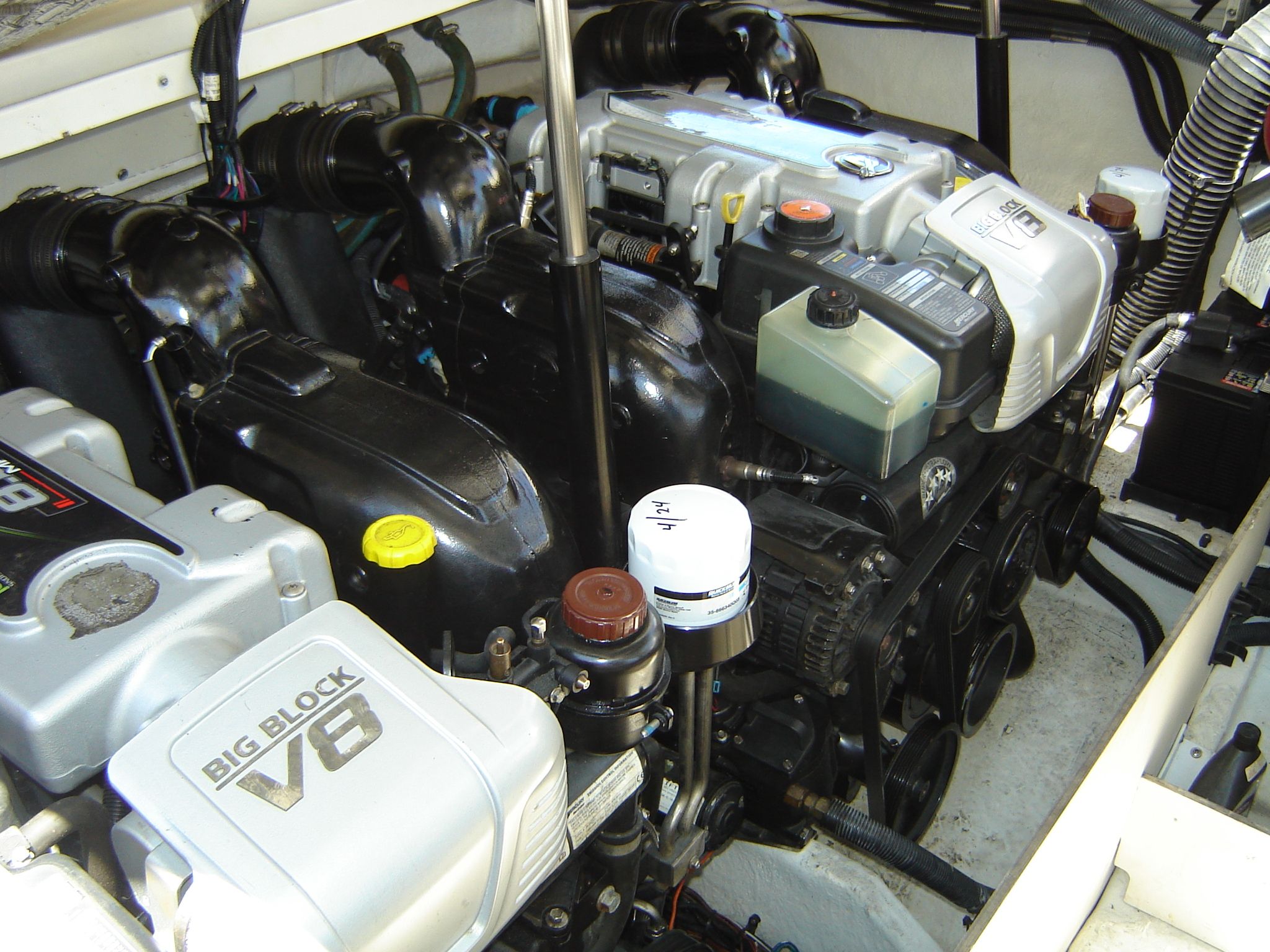 Slide: The Image of Sea Ray 350 SLX 2015 - 37