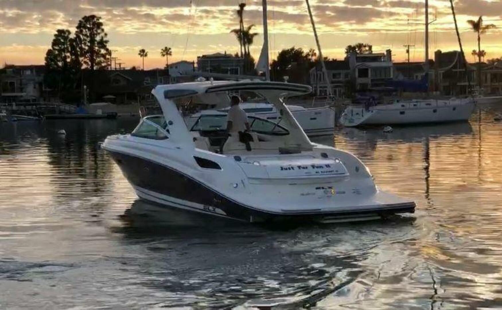 Slide: The Image of Sea Ray 350 SLX 2015 - 4338612