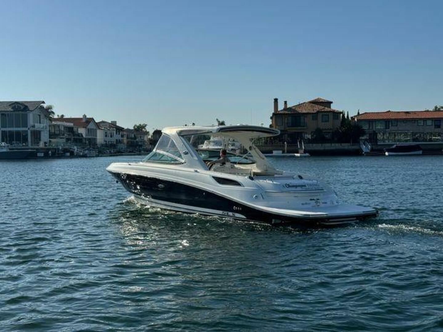 Slide: The Image of Sea Ray 350 SLX 2015 - 4338617